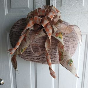 Tan Pumpkin Fall Yarn Wreath